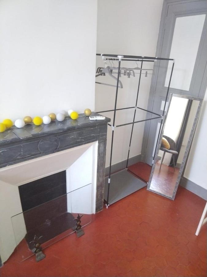 La Plaine Cours Julien: Creative Quarter Private Room Marseille Exterior photo